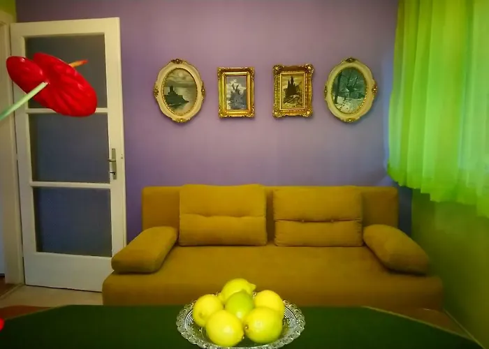 Demi Сплит